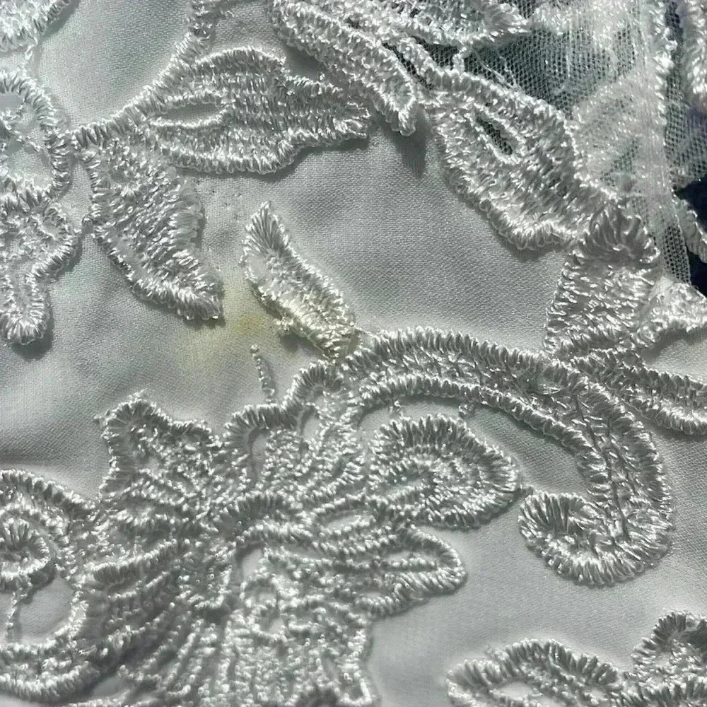 Wedding dress. Size 10. Seems to run small. - Picture 6 of 12